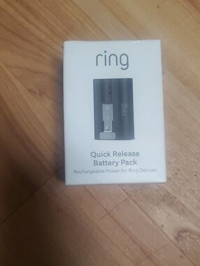 Ring Quick Release Battery Pack - Black and White Packaging